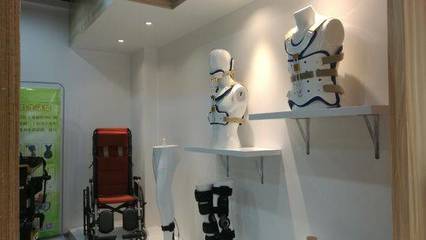 成都老年用品特色街正式启动，一站式看护服务引领养老新风尚